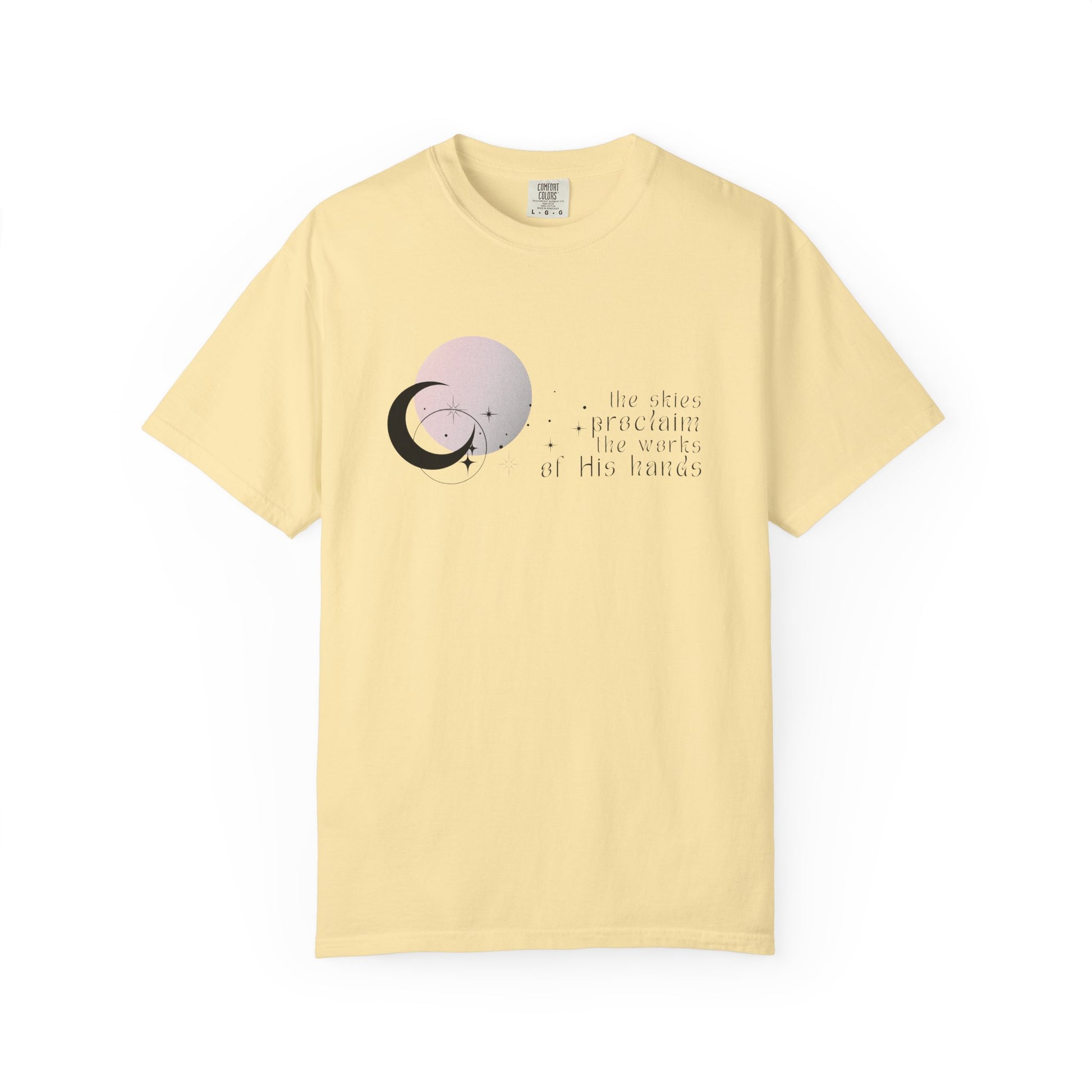 Serene T-Shirt with Abstract Design, Relaxed Fit Tee for Everyday Wear, Boho Style, Gift for Birthdays, Relaxation, Casual Occasions, [...]