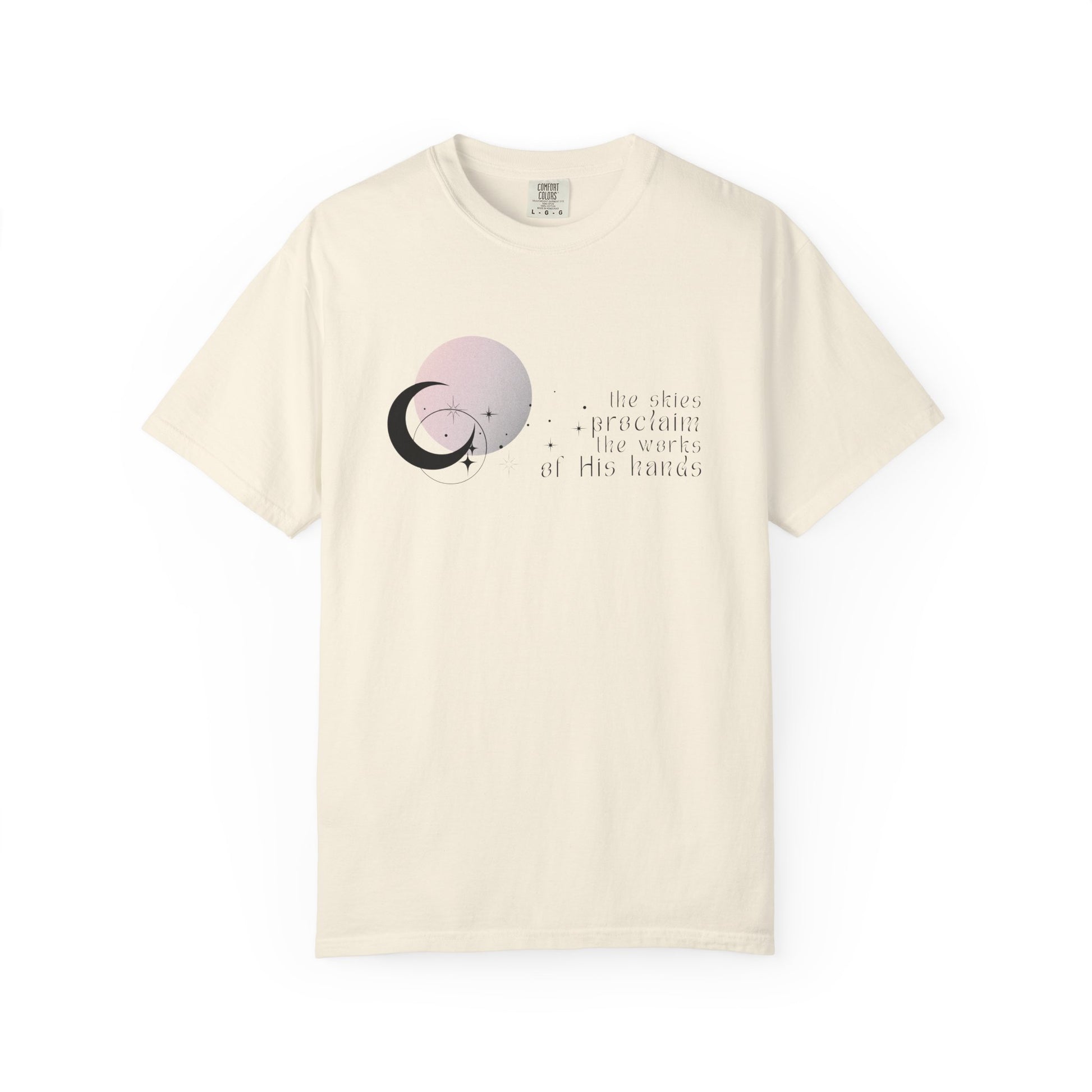 Serene T-Shirt with Abstract Design, Relaxed Fit Tee for Everyday Wear, Boho Style, Gift for Birthdays, Relaxation, Casual Occasions, [...]