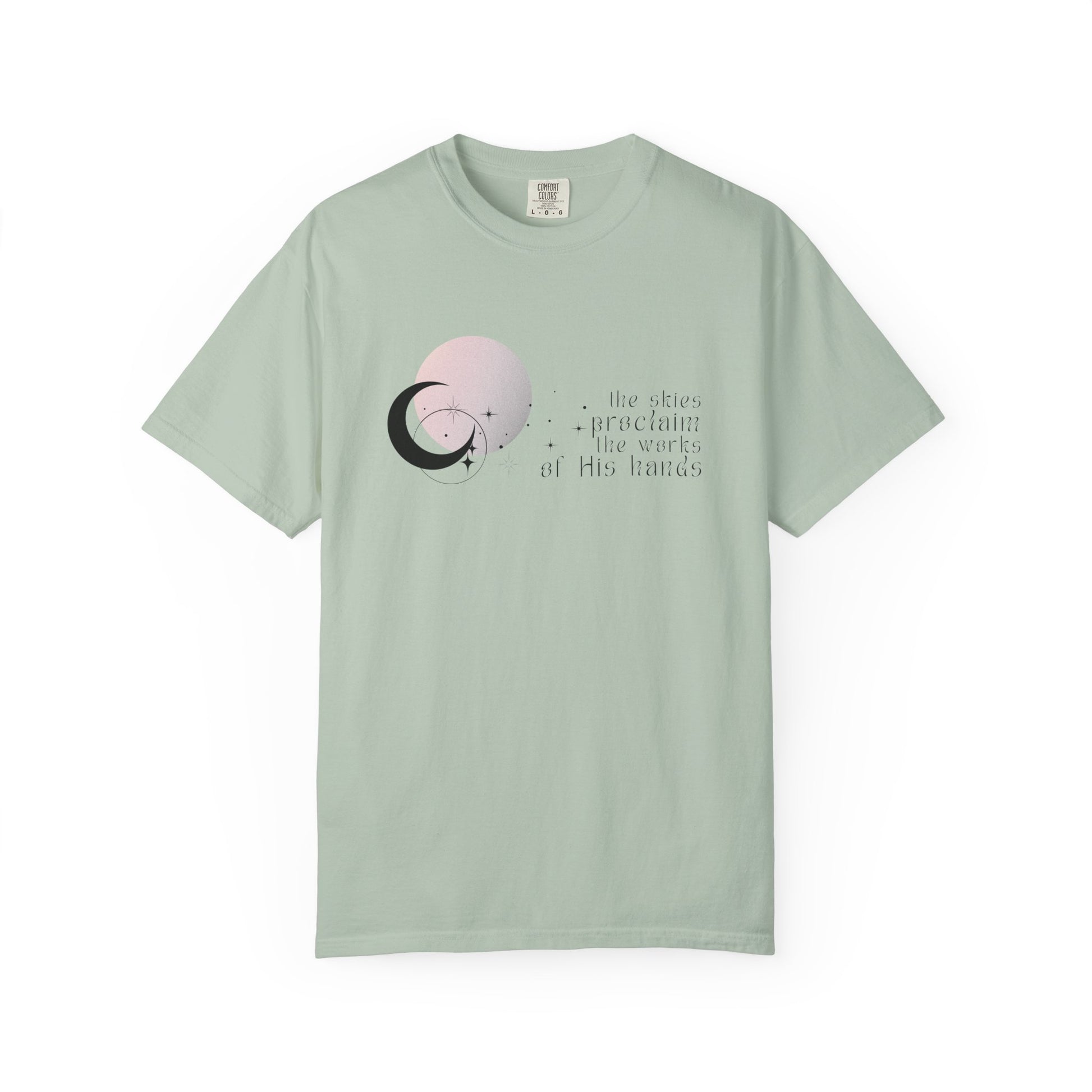 Serene T-Shirt with Abstract Design, Relaxed Fit Tee for Everyday Wear, Boho Style, Gift for Birthdays, Relaxation, Casual Occasions, [...]